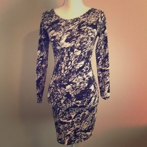 MODA INTERNATIONAL Mid-Black & White dress